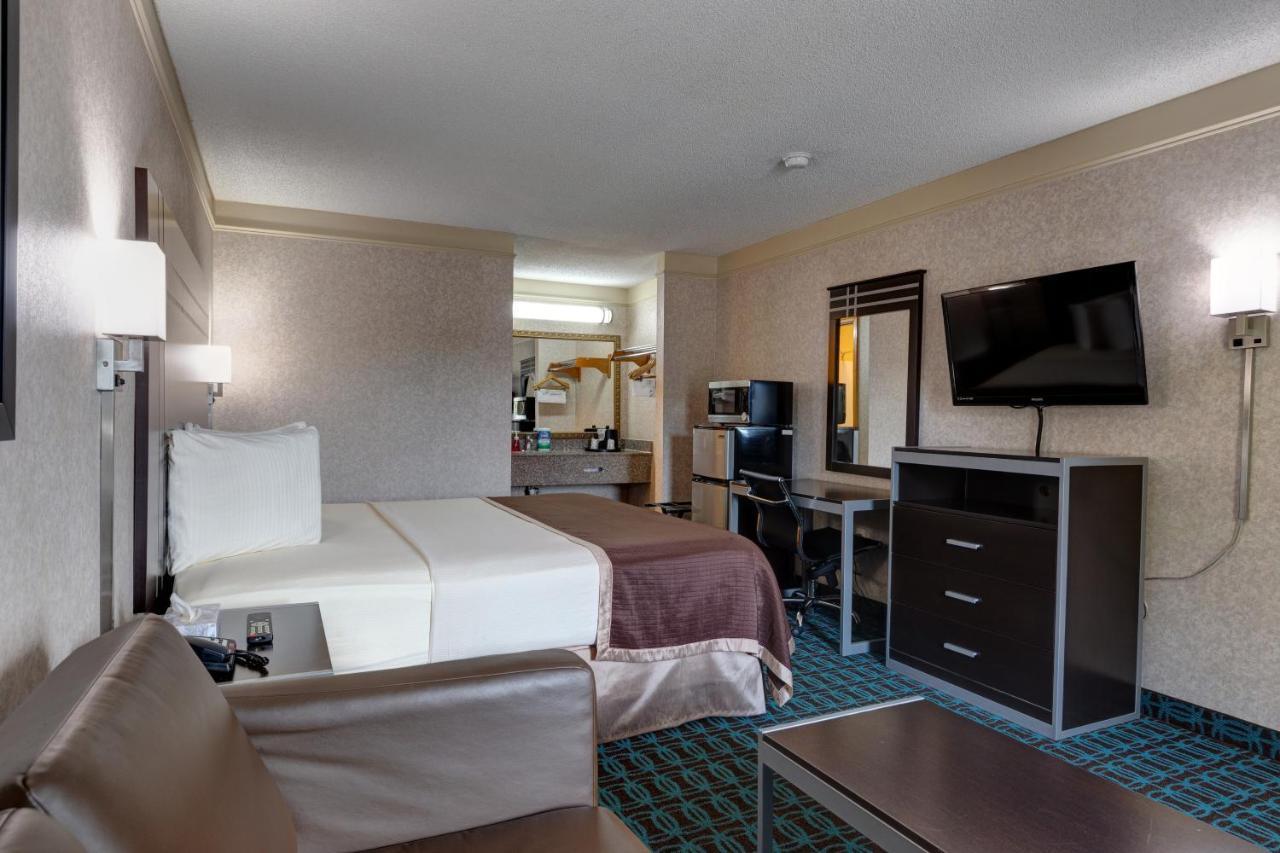 Deluxe Inn - Fayetteville I-95 Exteriör bild