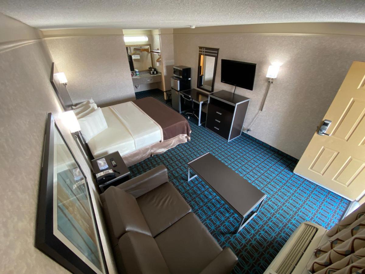 Deluxe Inn - Fayetteville I-95 Exteriör bild