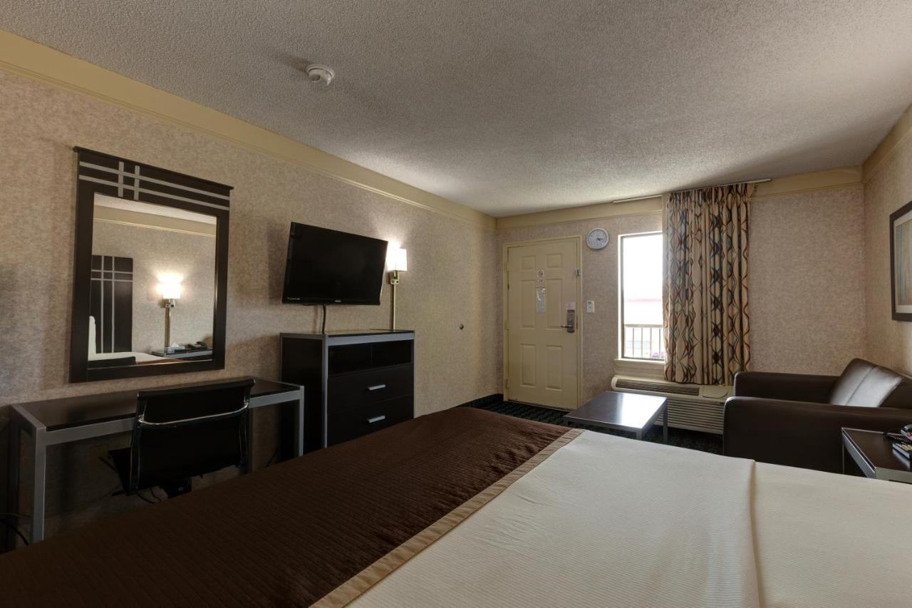 Deluxe Inn - Fayetteville I-95 Exteriör bild
